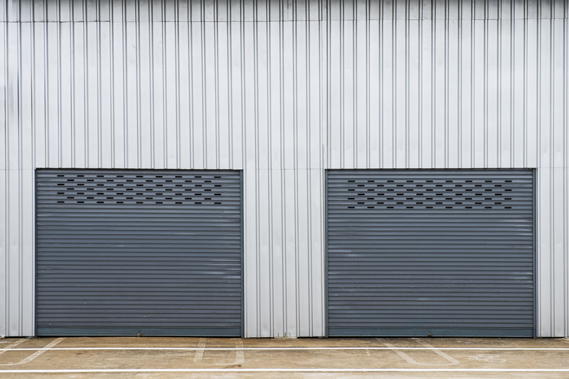 roller garage doors with holes at top s_44056111
